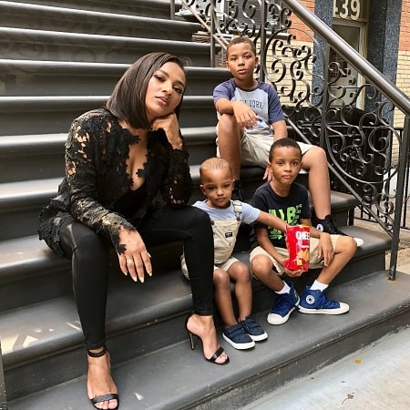 A picture of Tara Wallace with her sons.